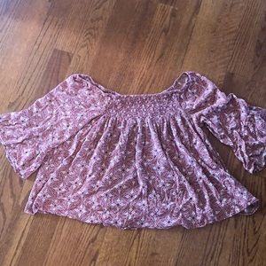 EN CREME OFF THE SHOULDER BLOUSE🍁